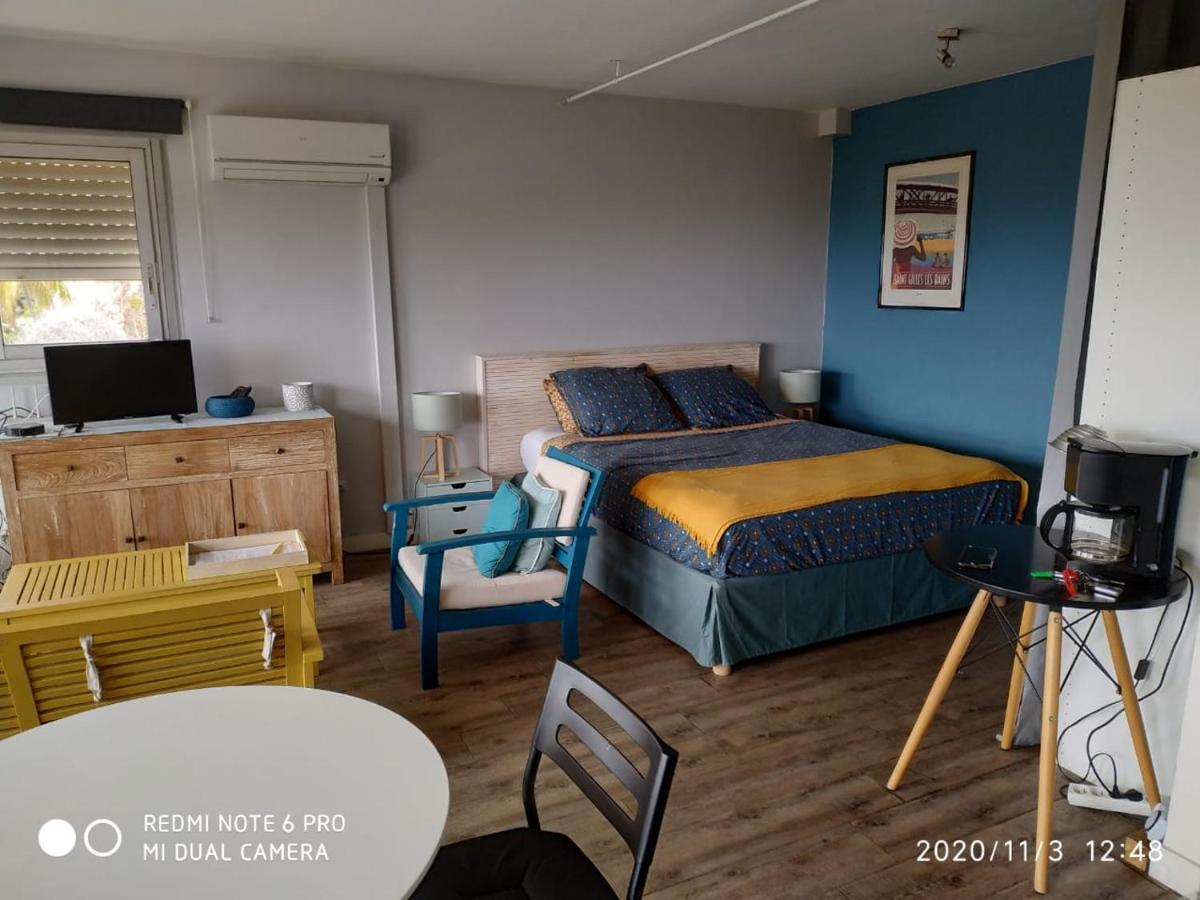 Studio Bleu Safran Saint-Gilles Les Bains Extérieur photo